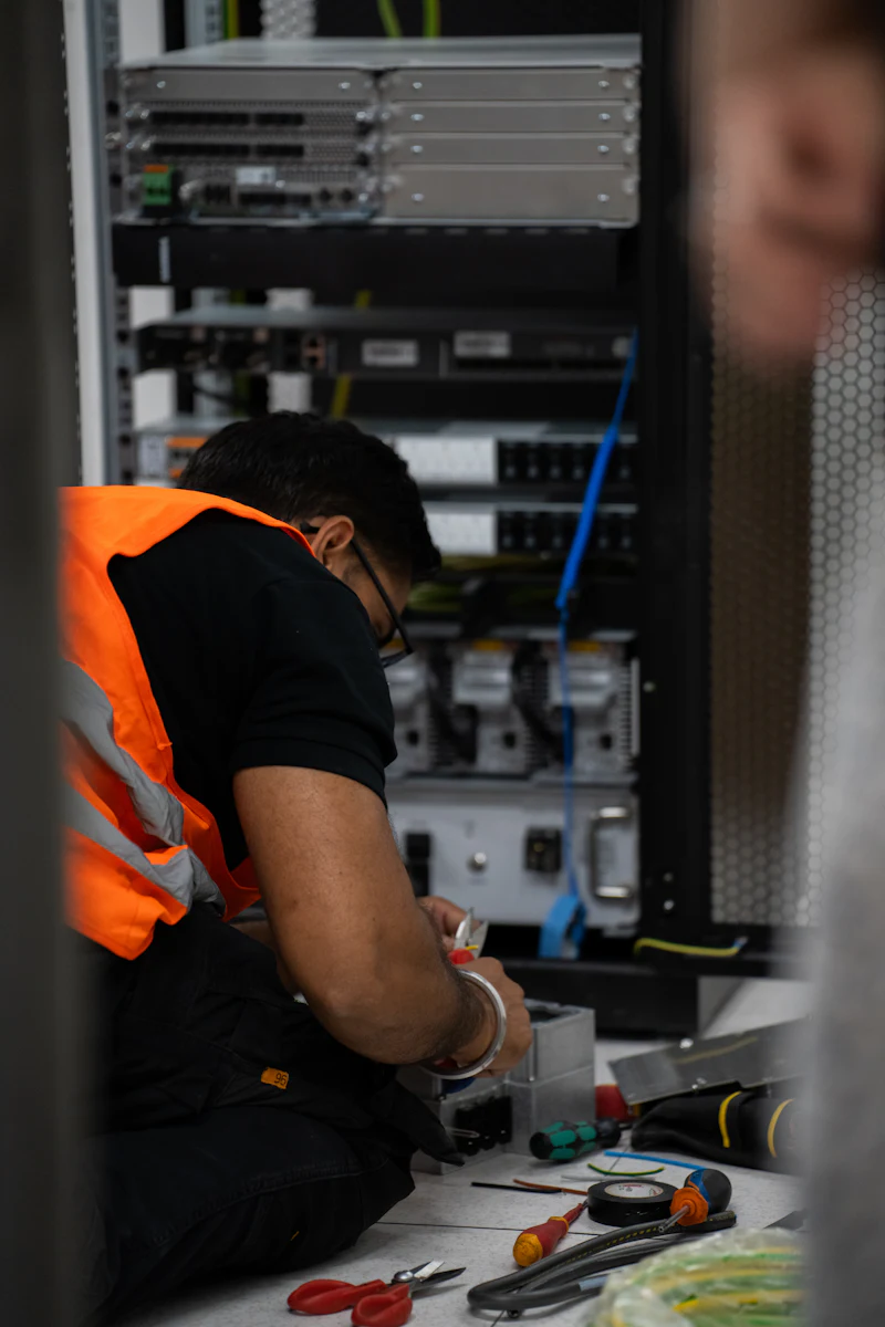 Acorn Technology engineer servicing server infrastructure in a data centre